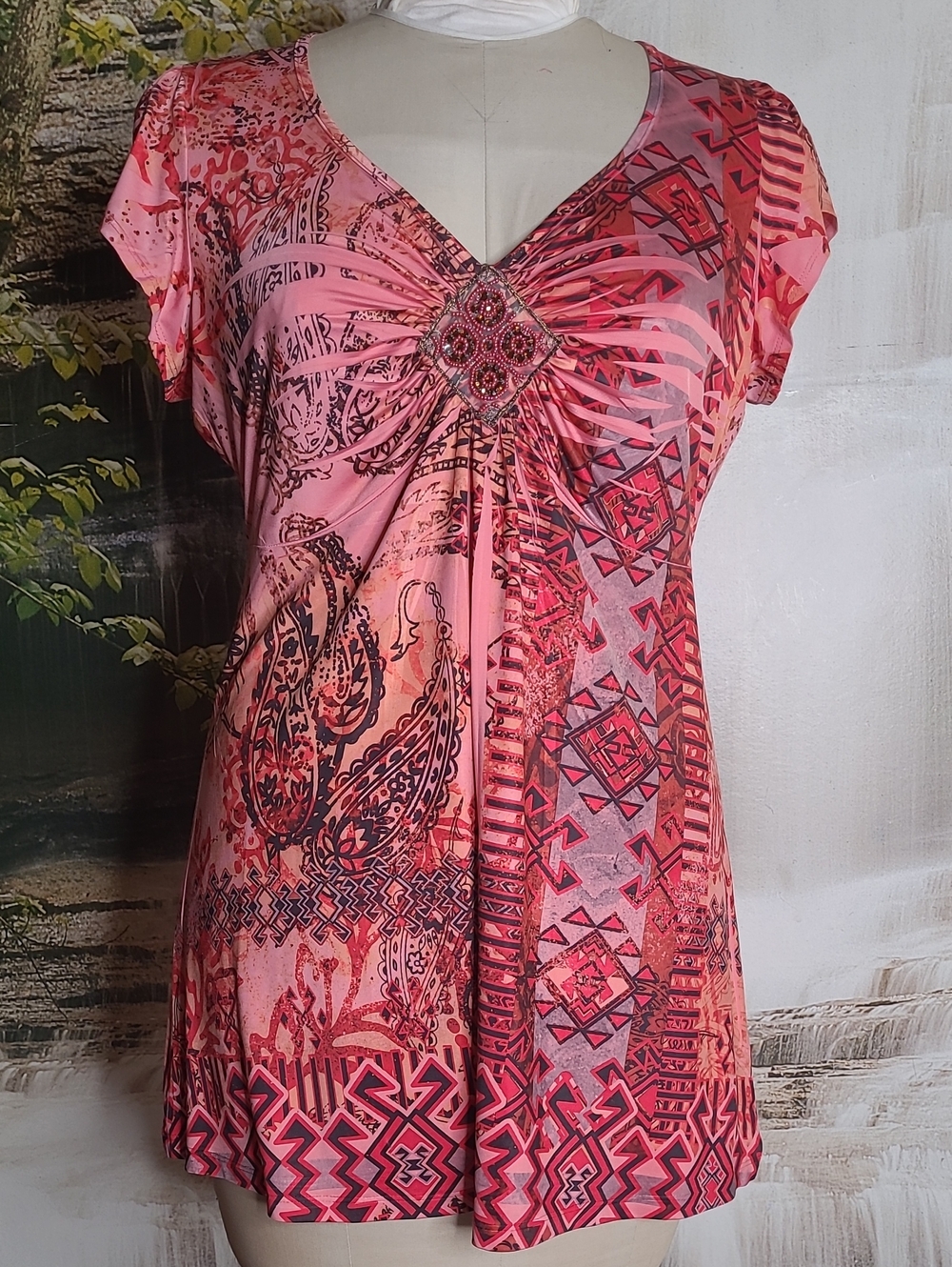 Apt 9 Womens Large vibrant stretchy lightweight blouse with beaded sequin accent